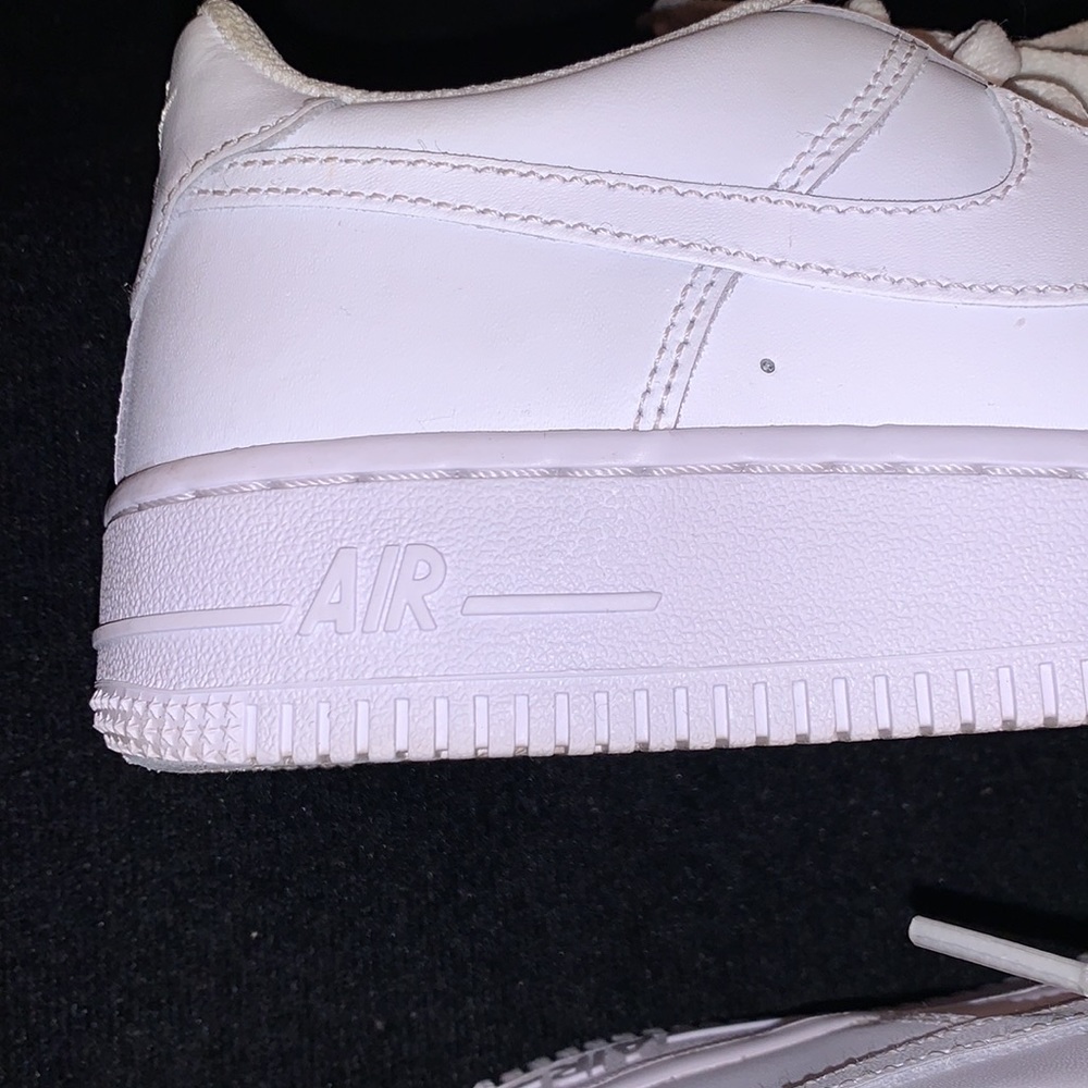 ✨WHITE NIKE AIR FORCE 1’S✨ - Picture 11 of 14